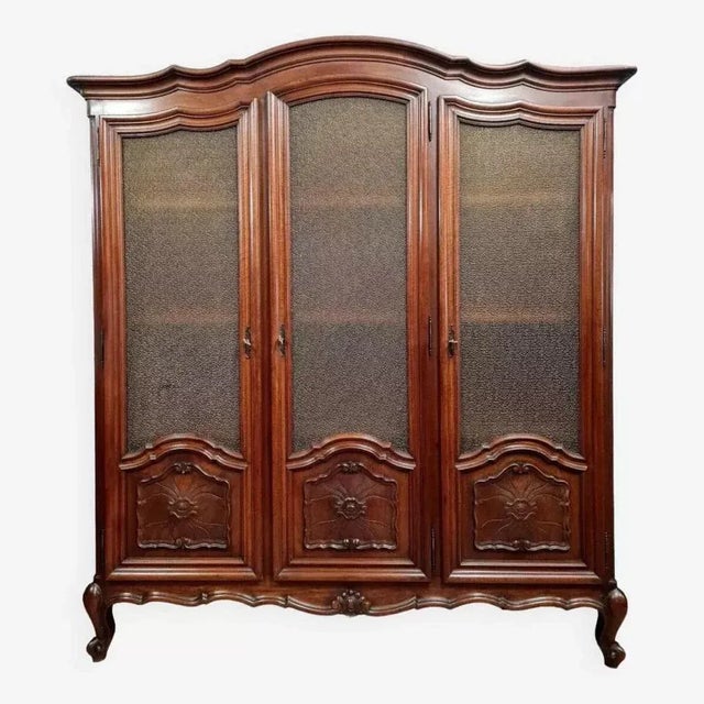 Antique Louis XV Style Bookcase in Walnut, 1880s For Sale - Image 8 of 8