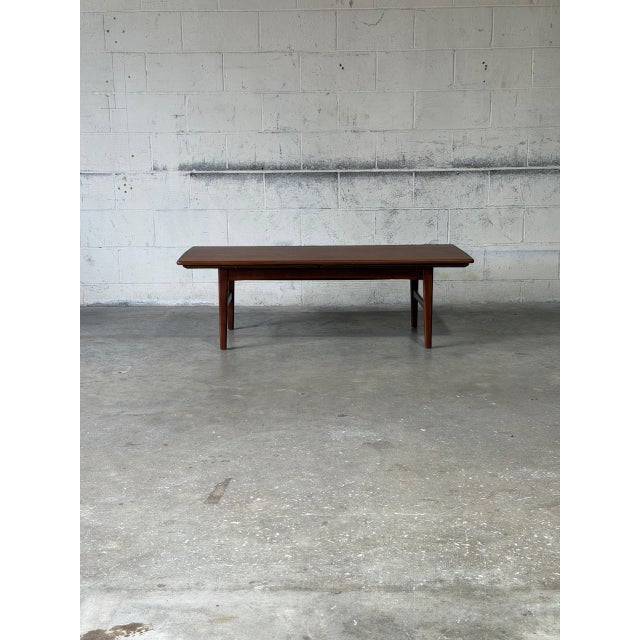 Mid-Century Modern Teak Extendable Rectangular Coffee Table With Two Leaves Vintage Mid-Century Modern 1960s For Sale - Image 3 of 10