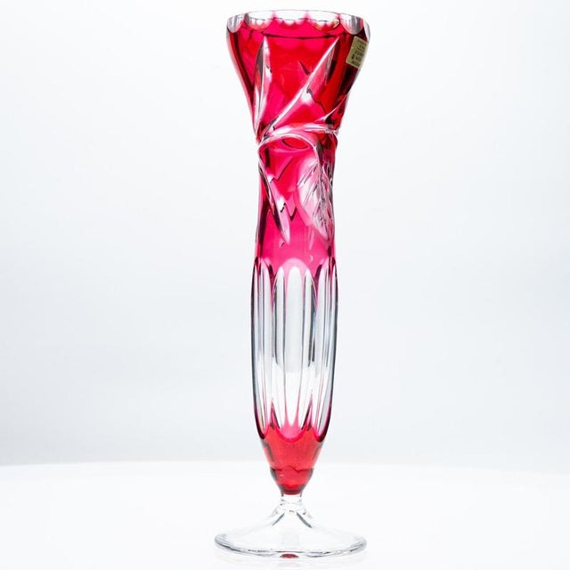 Small Vintage Vase in Deep Rose Red Crystal, 1950s For Sale - Image 9 of 9