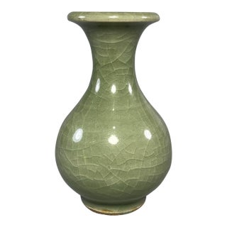 Antique Longquan Celadon Crackle Glaze Vase, Oriental Chinese Collectible Ceramic Display Vase For Sale