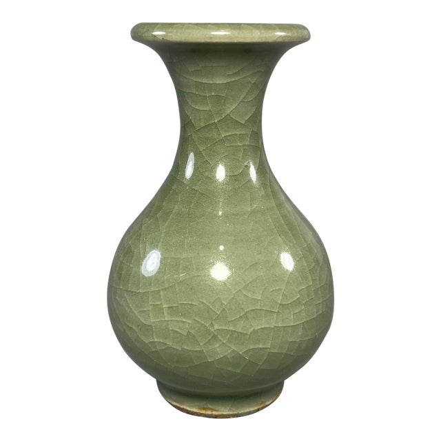 Antique Longquan Celadon Crackle Glaze Vase, Oriental Chinese Collectible Ceramic Display Vase For Sale