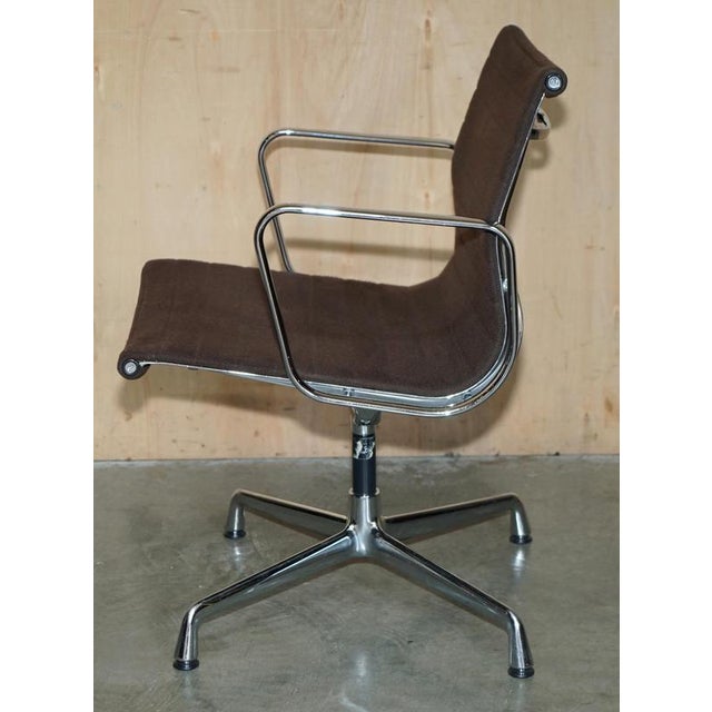 Brown EA 108 Swivel Desk Chair by Charles and Ray Eames For Sale - Image 17 of 18