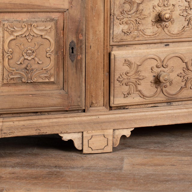 19th Century French Bleached Oak Sideboard Buffet With 14 Drawers For Sale - Image 10 of 18