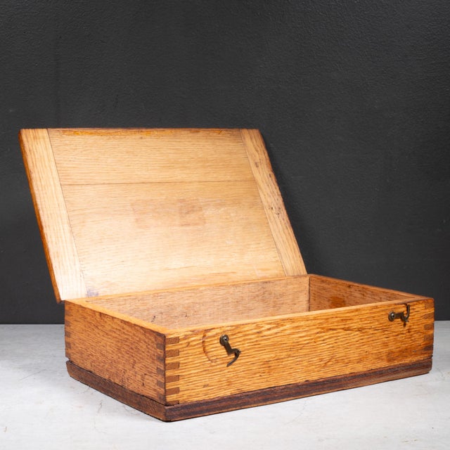 Industrial Solid Oak Factory Tool Box c.1920 For Sale - Image 3 of 10