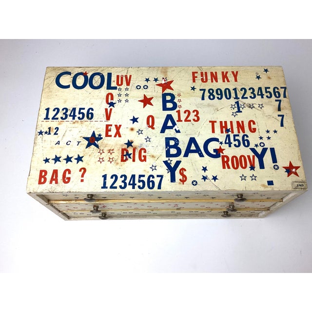 1970s Vintage Mid-Century Folk Art Decorated Wooden Box With 3 Draws For Sale - Image 5 of 7