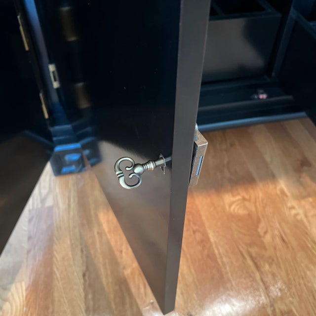 Hickory Chair Suzanne Kaiser Tuxedo Tall Bar Cabinet For Sale In New York - Image 6 of 12