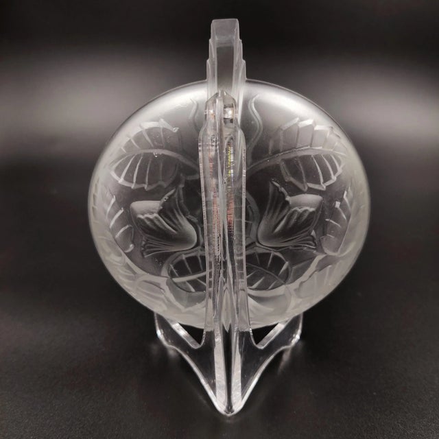 1930s Small Art Deco Frosted Glass Bowls with Hazelnut Motif by Arrers, France, 1930s, Set of 6 For Sale - Image 5 of 6