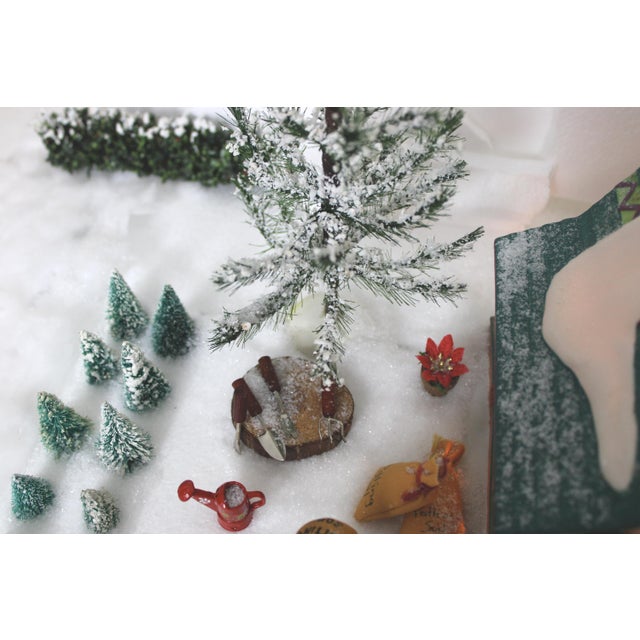 Mrs. Claus’ Greenhouse Diorama – Moore’s North Pole Storybook Collector’s Edition With Signed Book & Coa For Sale - Image 12 of 18