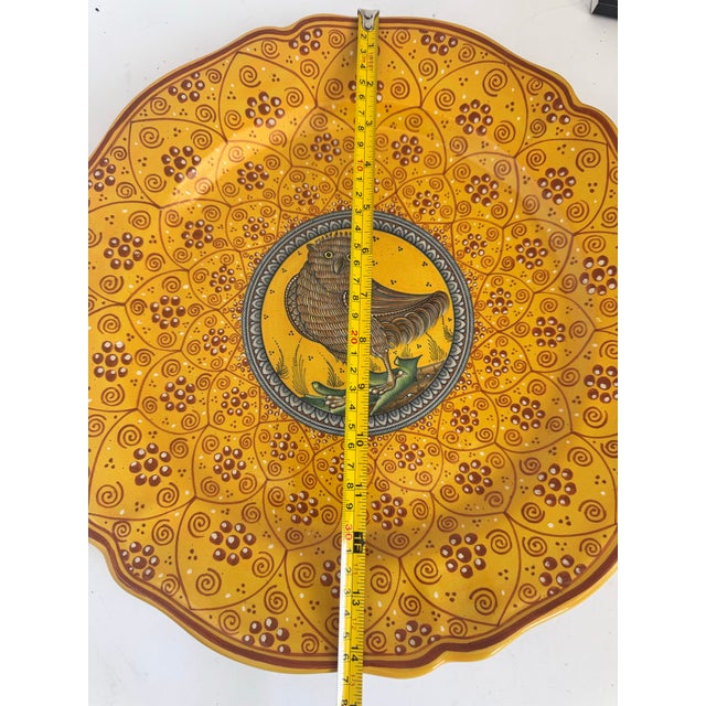 Saffron Deruta Owl Hand Painted Italian Round Plate / Platter For Sale - Image 8 of 9