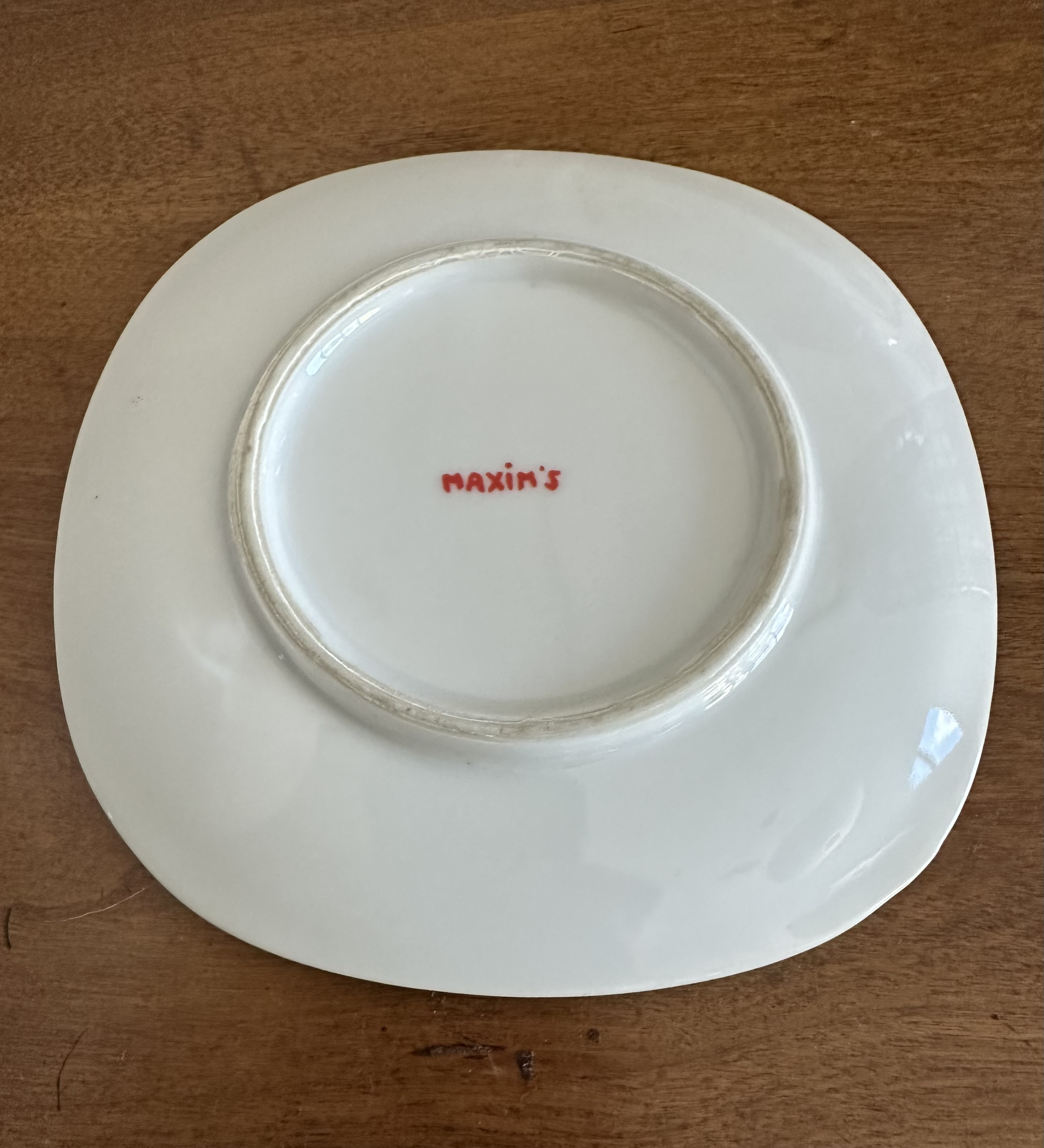Maxim's アッシュトレイ　マキシム・ド・パリ Vintage Maxim's De Paris Restaurant Porcelain Ashtray | Chairish