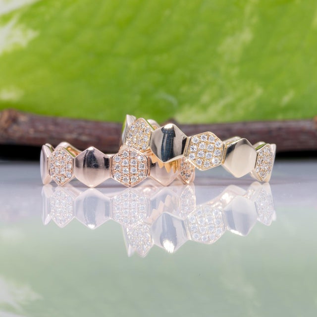 2020s Natural Diamond Ring in 14k Gold | Unique Geometric Band Ring, Size 6.75 For Sale - Image 5 of 10