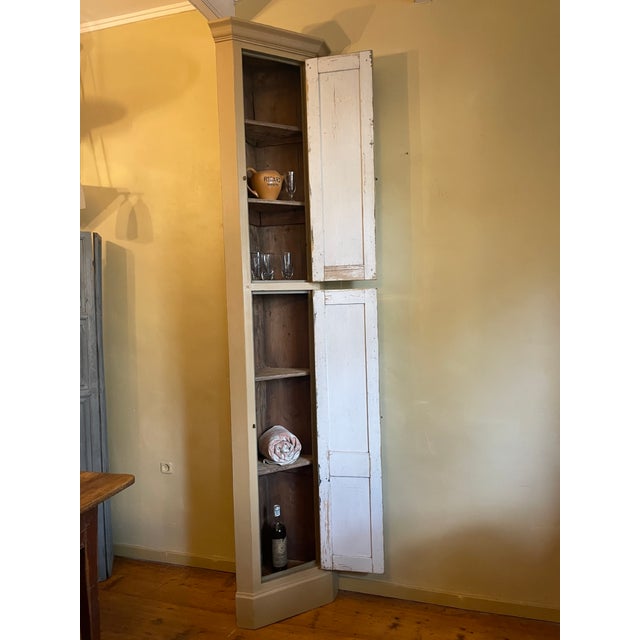 19th Century French Corner Cabinet For Sale - Image 4 of 18