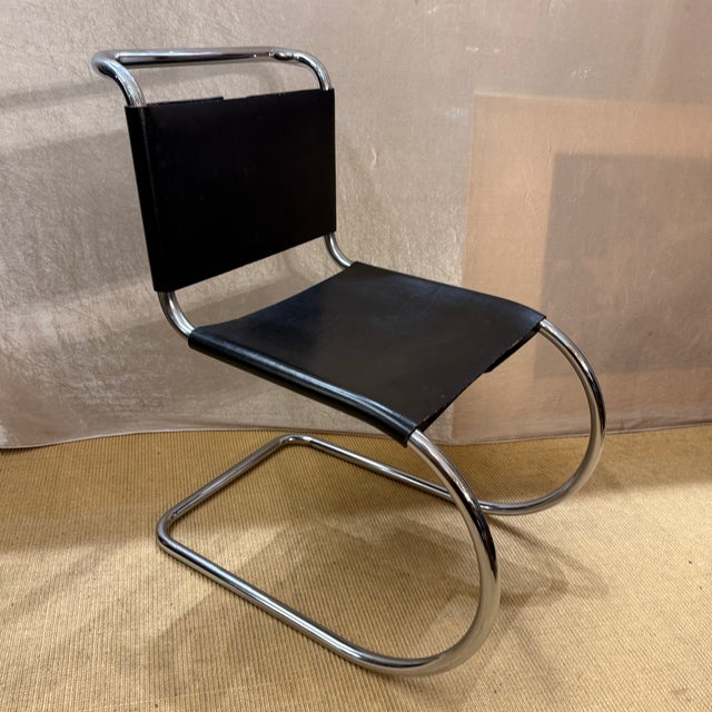 Bauhaus MR10 Cantilever Chair in Leather and Chrome by Mies Van Der Rohe, 1970s For Sale - Image 3 of 10