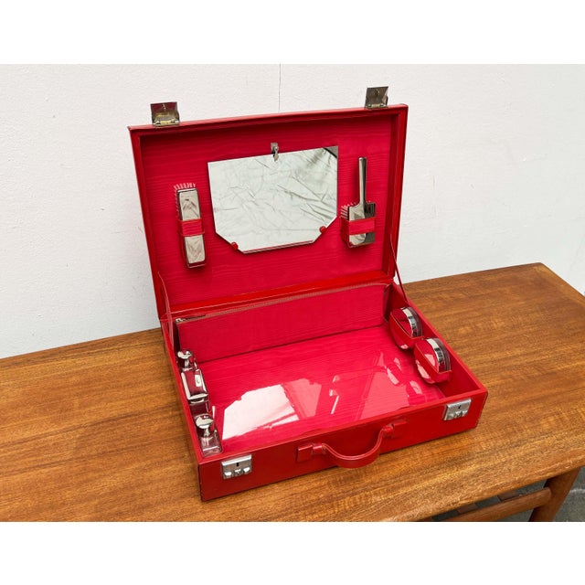 Mid-Century Modern German Red Beauty Vanity Mirror Case, 1960s For Sale - Image 4 of 18