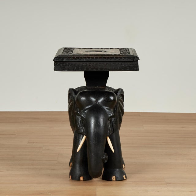1910s Pair of Antique Anglo Indian Stands or Tables With Elephants For Sale - Image 5 of 18