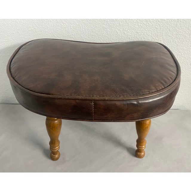 1960s 1960s Vintage Mid-Century Modern Kidney Footstool Dark Brown Pleather Wood Legs For Sale - Image 5 of 12