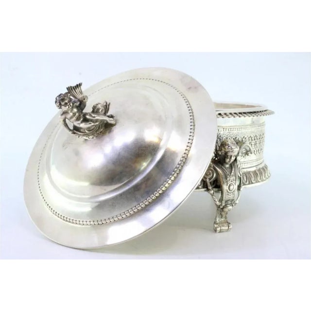 Grid Style Cut Silver Bonbonniere with Pearly Edge Frieze, Angels and Lid Knob For Sale - Image 4 of 8