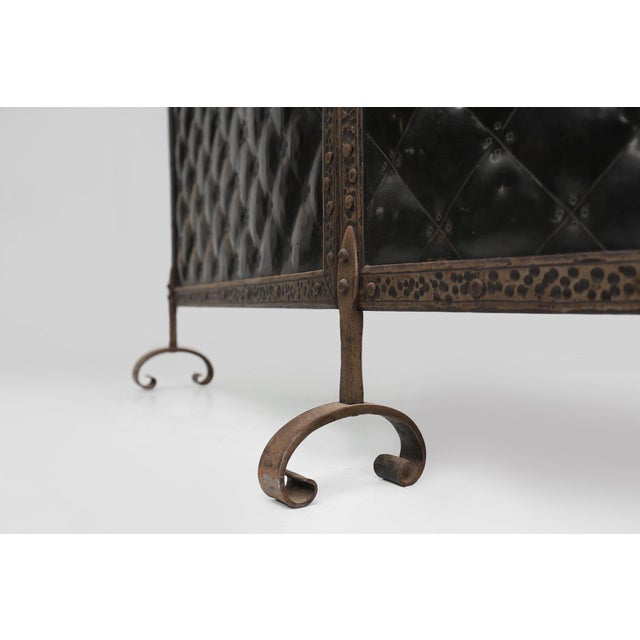 19th Century French Art Deco Fireplace Screen in Wrought Iron, 1890s For Sale - Image 5 of 16