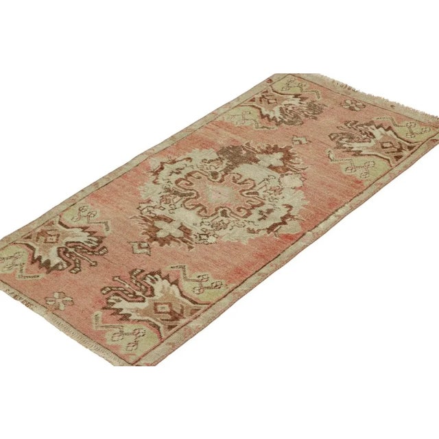Rug & Kilim Vintage Turkish Rug in Pink & Cream With Colorful Floral Medallion | Rug & Kilim For Sale - Image 4 of 7