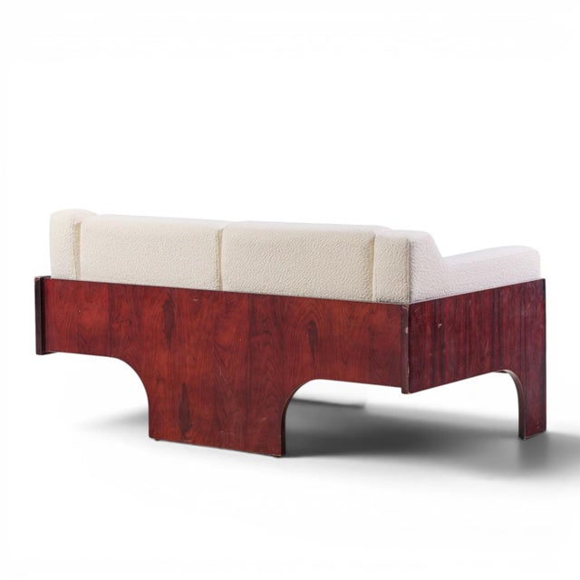 Wood Claudio Salocchi for Sormani Mid Century Rosewood and Bouclé Settee Sofa For Sale - Image 7 of 9