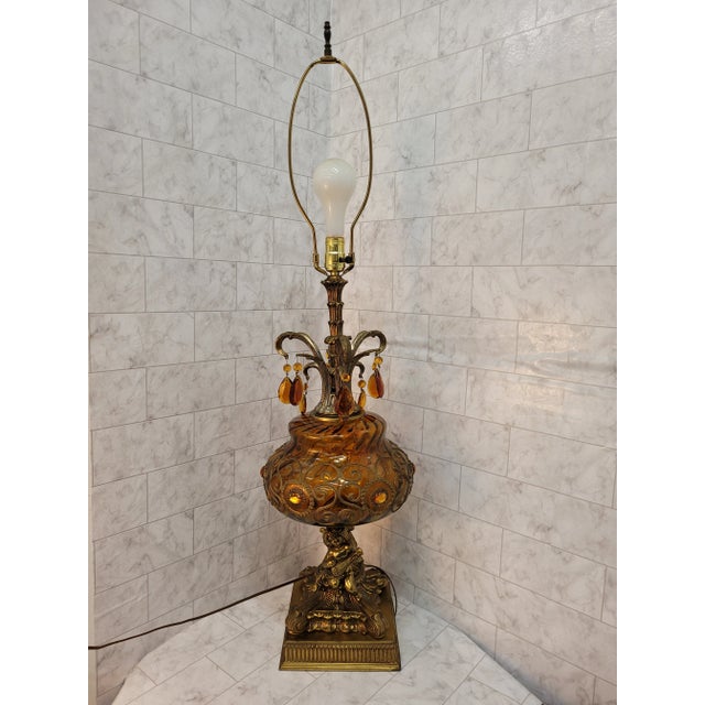 Hollywood Regency Art Glass Amber Gold Crystal Cherubs Table Lamp For Sale - Image 9 of 10