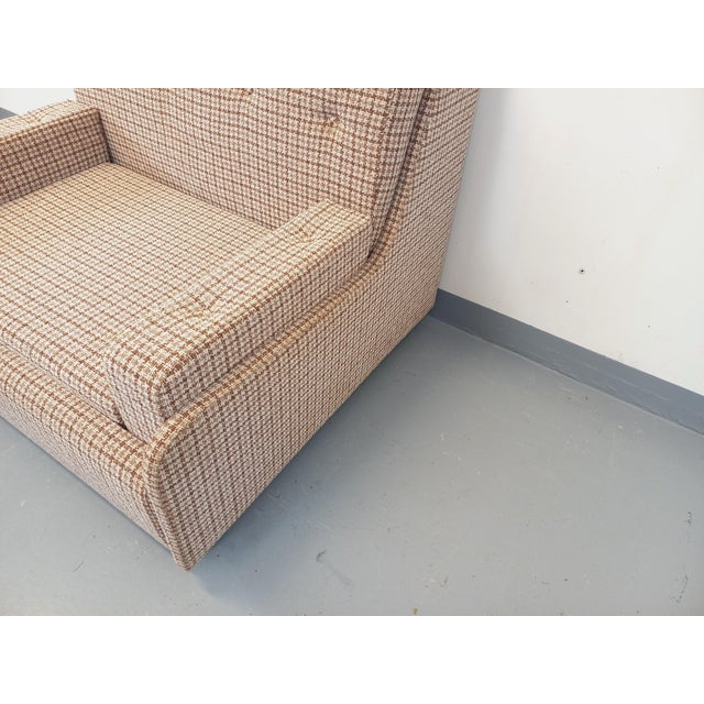 Large Vintage Lounge Chair in Wool Fabric, 1970s For Sale - Image 4 of 18