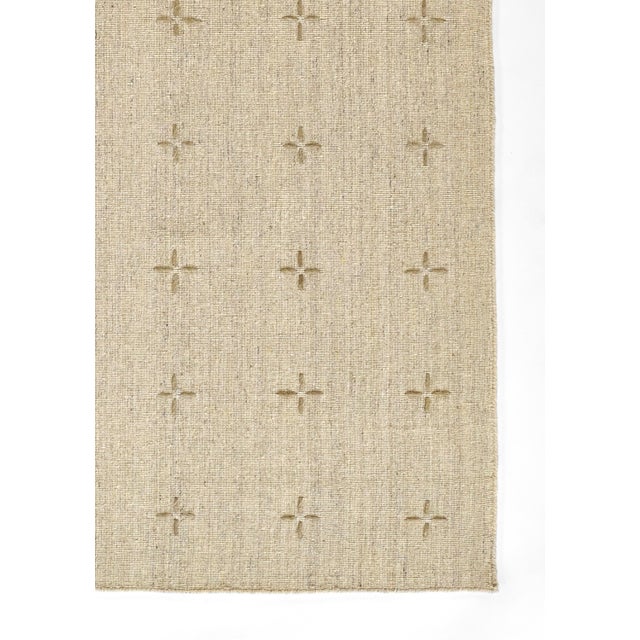 A beautiful yet simple addition to Momeni Basics, the Oliver Collection is both versatile and stylish. Hand-loomed with a...