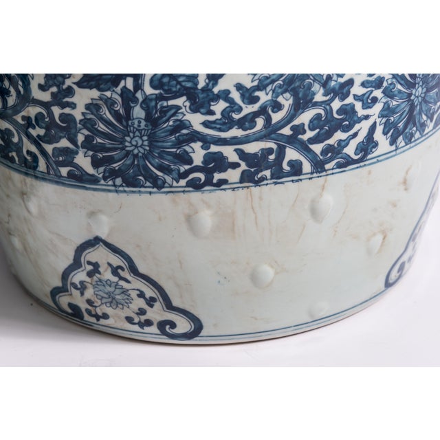 1980s Pair of Blue and White Porcelain Chinese Oriental Drum Garden Seat For Sale - Image 5 of 9