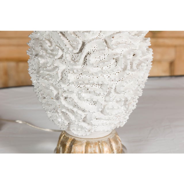 White Mid 20th Century Italian White Pottery Table Lamp on Lucite Base For Sale - Image 8 of 12