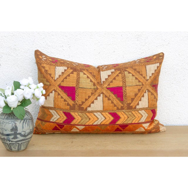 Kapurthala Step, Heirloom Bagh Phulkari Pillow For Sale In Los Angeles - Image 6 of 6