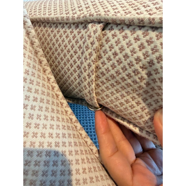 Transitional High-End 20th Century Camelback Settee, in the Style of Hickory Chair or Southwood For Sale - Image 3 of 10