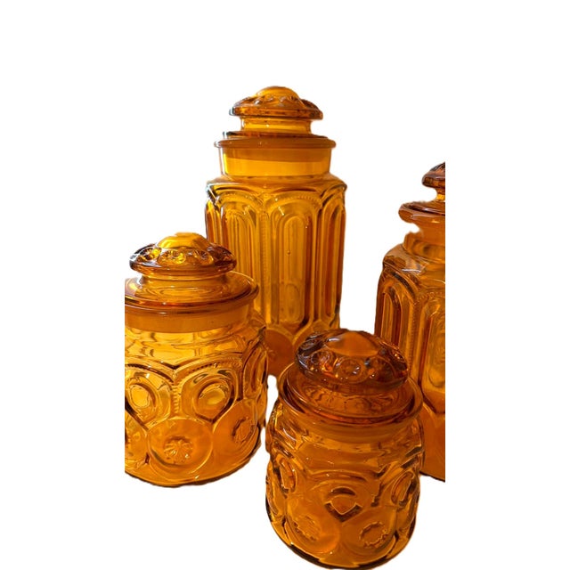 1960s Mid-Century Modern Le Smith Moon & Star Amber Glass Cannister Graduated in Size Cottage - Set of 4 For Sale - Image 12 of 12