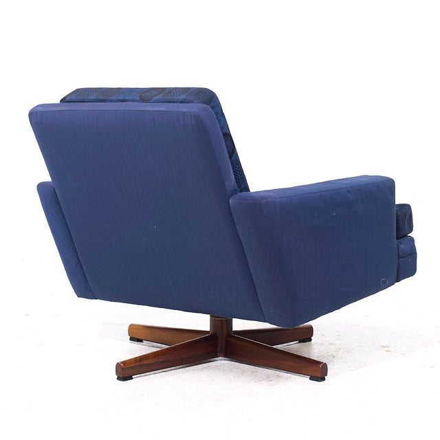 Fredrik Kayser Model 807 Mid Century Norwegian Swivel Lounge Chairs - Pair For Sale - Image 9 of 12