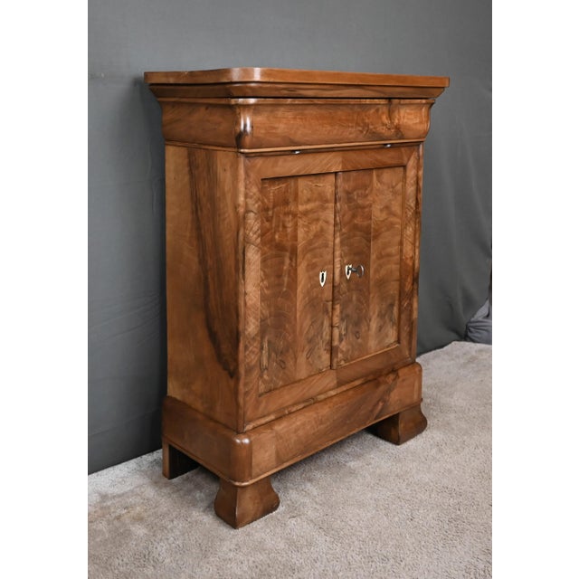 Small Low 19th Century Louis Philippe Walnut Buffet For Sale - Image 12 of 18