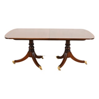 Henredon Georgian Banded Mahogany Double Pedestal Dining Table, Newly Refinished For Sale