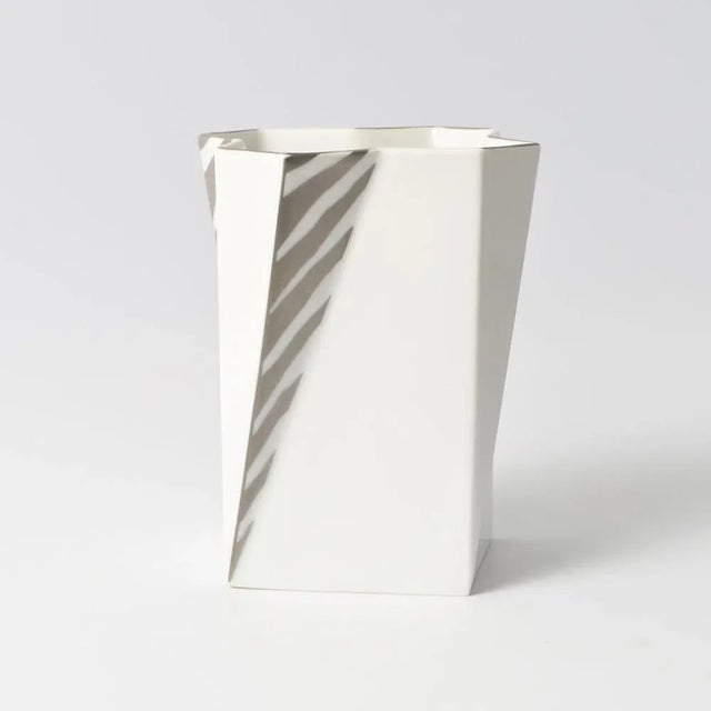 Mid-Century Modern Danish Futura Vase in Porcelain by Else Kamp for Bing & Grondahl, 1980s For Sale - Image 3 of 10