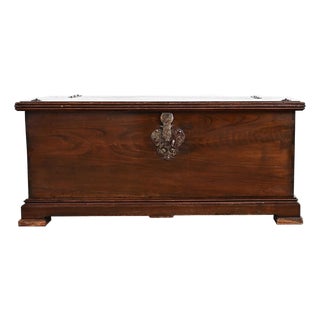 English 19th Century or Earlier Mahogany Blanket Chest For Sale