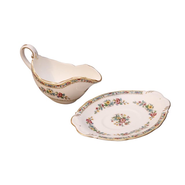 English 1970s Wedgwood English Bone China Gravy Boat For Sale - Image 3 of 8