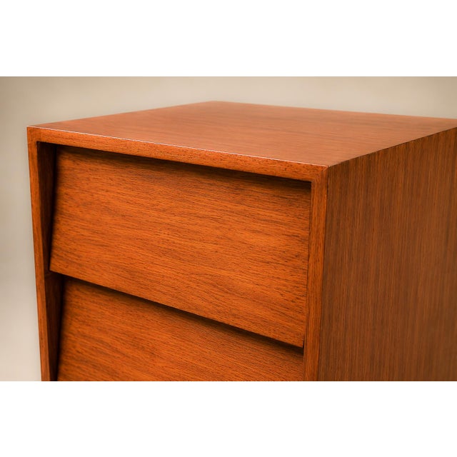 Architectural Pair of Brazilian Modern Side Tables in Ivory Wood, Brazil, 1950s For Sale In New York - Image 6 of 18