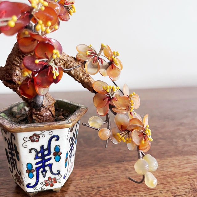 Vintage Chinese carnelian crystal wire wrapped maple tree with in a ceramic and enamel pot. Really pretty little vintage...