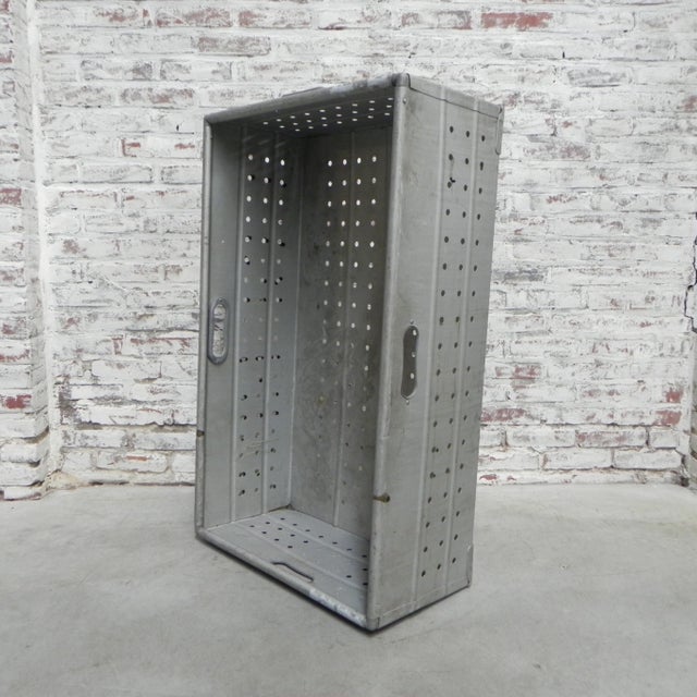 Vintage Industrial Aluminum Trunk, 1960s For Sale - Image 12 of 18