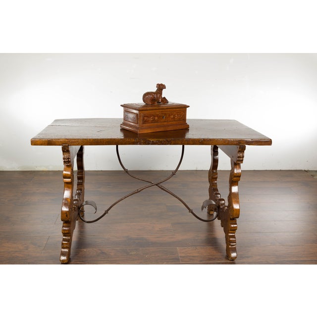 19th Century English Oak Decorative Box with Dog Carving For Sale - Image 4 of 12