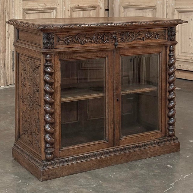 19th Century French Renaissance Revival Oak Vitrine ~ Credenza For Sale - Image 4 of 18
