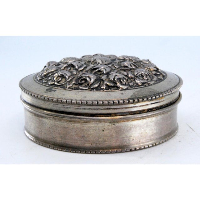 Silver Box with Rose-Shaped Relief For Sale - Image 10 of 10