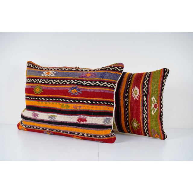 Handmade Turkish Rug Pillow Covers • Vintage Rug Decor Elevate your home decor with these exquisite 16" x 24" pillow...