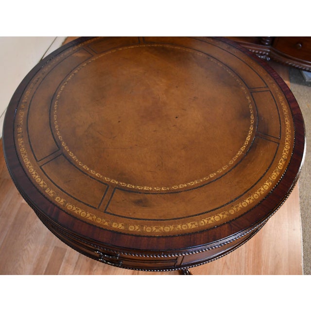 1900s Vanleigh Co. Ny English Chippendale Mahogany & Leather Top Round Center Table / Hall Table For Sale - Image 17 of 17