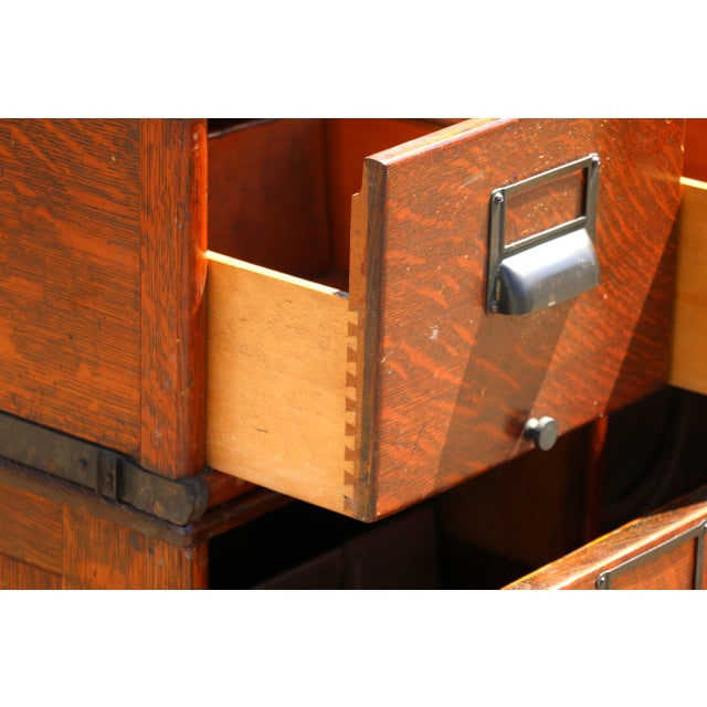 Antique Arts & Crafts Tiger Oak Modular Stacking Multi-Drawer File Cabinet, Early 1900s For Sale - Image 10 of 18