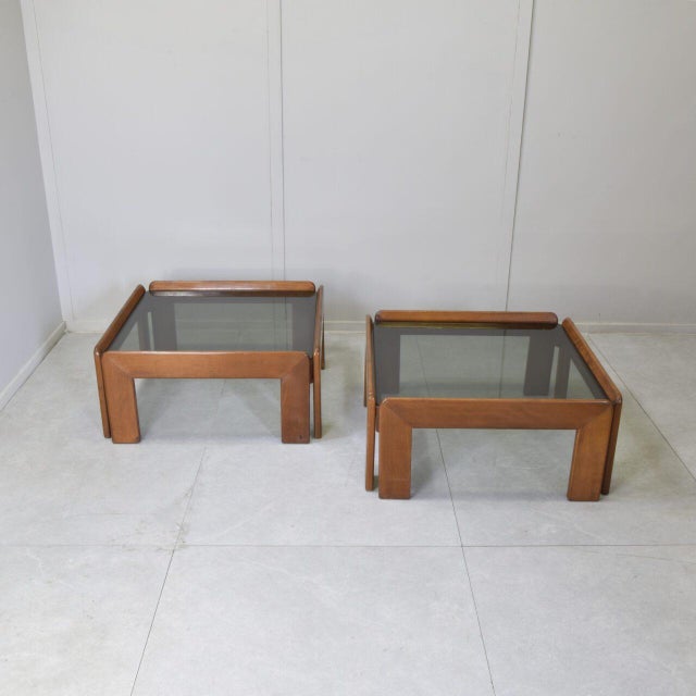 Mid-Century Modern Italian Walnut and Smoked Glass Coffee Tables by Afra & Tobia Scarpa, 1970s, Set of 2 For Sale - Image 3 of 9