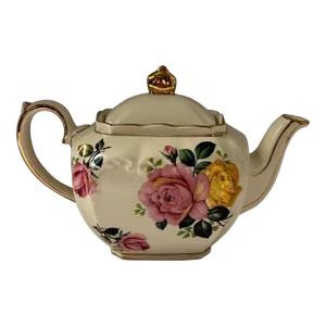 Mid-Century English Sadler Floral Teapot With Gilt Trim, Staffordshire, 1950s