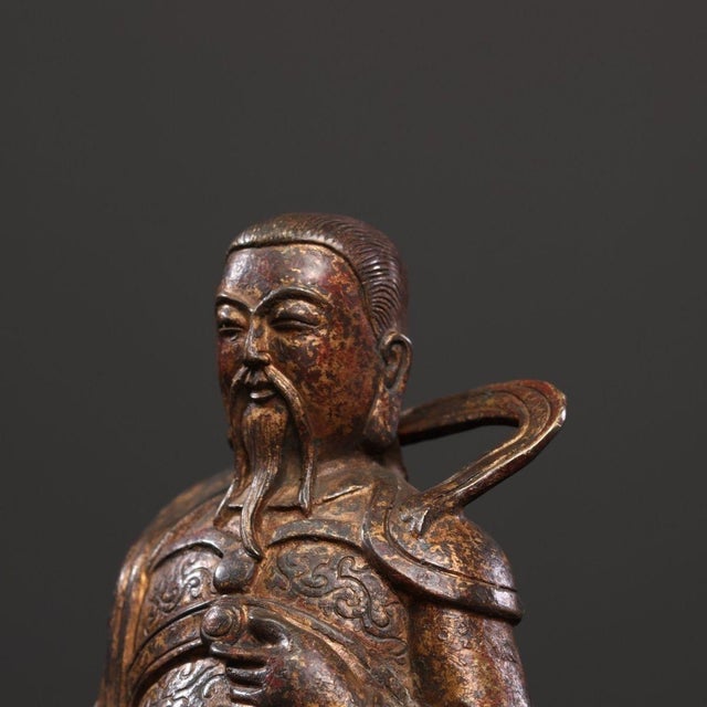 Vintage Chinese Gilt‑Patina Bronze Zhenwu Emperor Seated Deity Statue, Taoist Sculpture For Sale - Image 4 of 9
